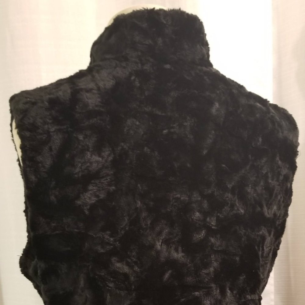 Black Reversible Fur Vest S - Picture 4 of 12